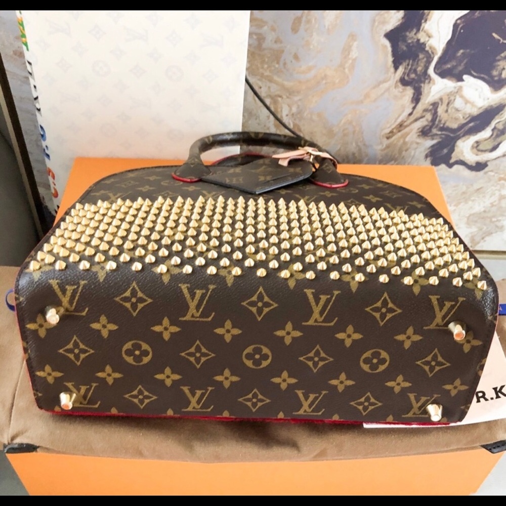 Louis Vuitton Louboutin Iconoclasts Monogram Tote - Picture 6 of 9